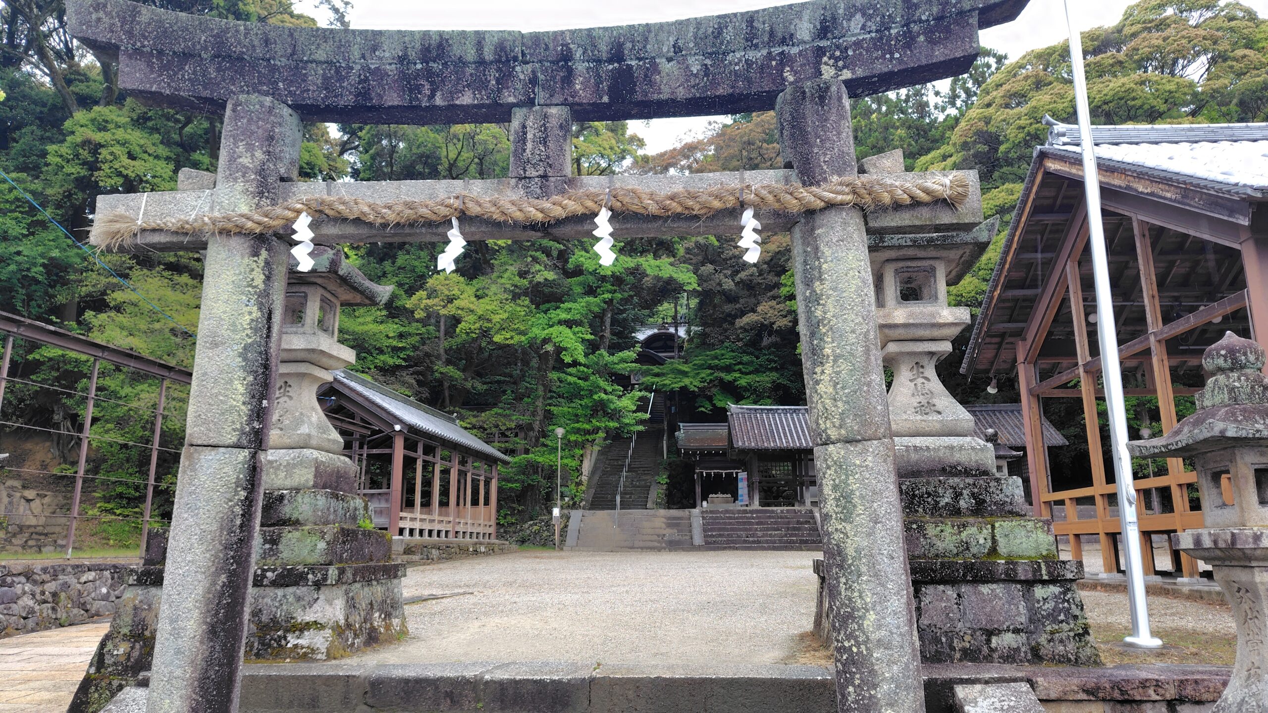 往馬大社、生駒山が神さま